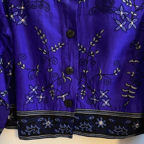 Chico’s Purple 100% Silk Embroidered Button Front Jacket Women’s Size Small - Picture 4 of 7